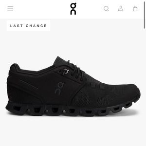 On cloud all black sneakers